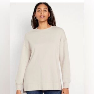 Old Navy tunic sweatshirt with side slits size small